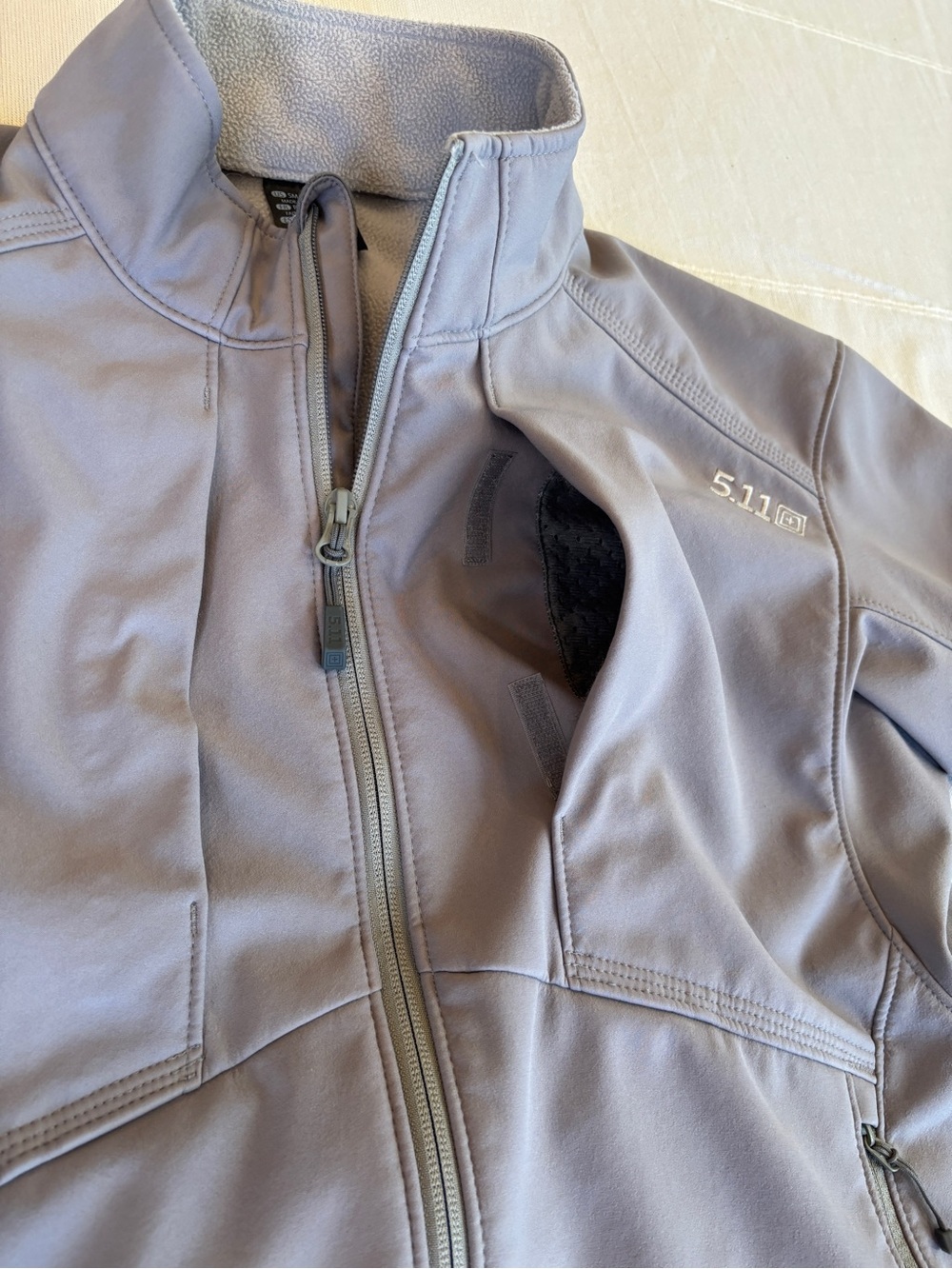 5.11 Tactical Sierra Softshell Jacket Lunar Gray Mens Outdoor Tactical 78005 - Picture 5 of 11
